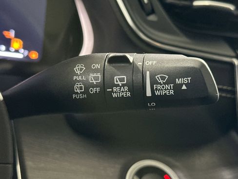 Used 2023 Jeep Grand Cherokee Overland w/ Luxury Tech Group IV image 30