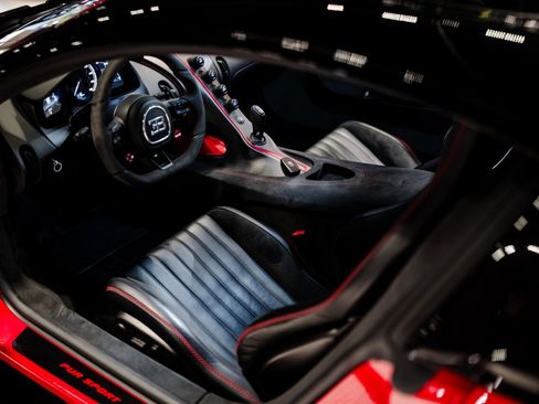Used 2022 Bugatti Chiron Pur Sport image 43