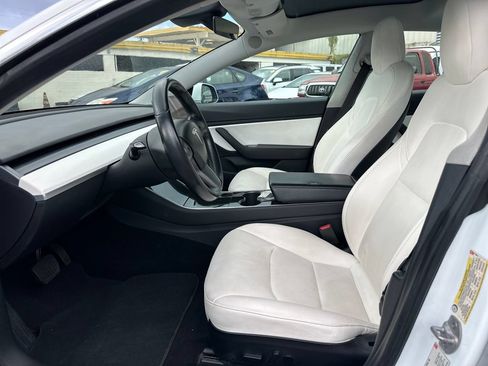 Used 2018 Tesla Model 3 Long Range AWD/4WD image 12