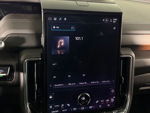 Used 2025 GMC Yukon Denali RWD image 19