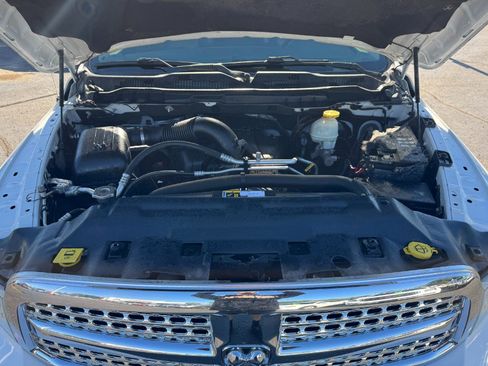 Used 2017 RAM 1500 Laramie AWD/4WD image 23