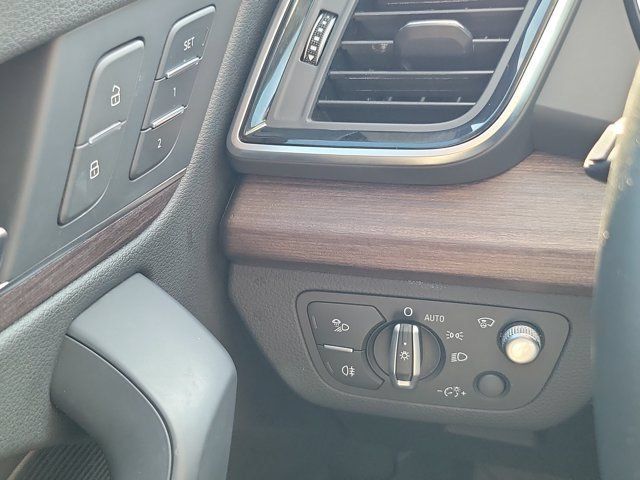 Certified 2023 Audi Q5 2.0T Prestige AWD/4WD image 19