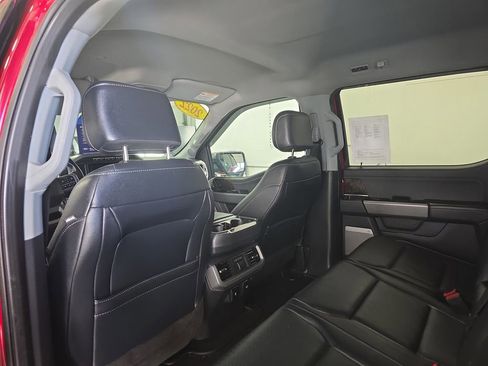 Used 2022 Ford F150 Lariat w/ Equipment Group 502A High image 19