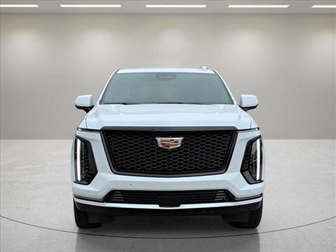 Used 2026 Cadillac Escalade Platinum Sport AWD/4WD image 2