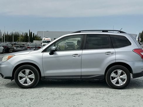 Used 2015 Subaru Forester 2.5i Limited AWD/4WD image 6