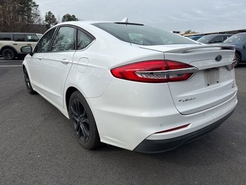 Used 2019 Ford Fusion SE w/ Equipment Group 151A image 3