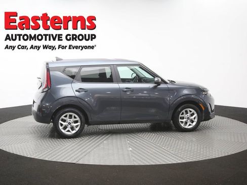 Used 2023 Kia Soul LX w/ LX Technology Package FWD image 42