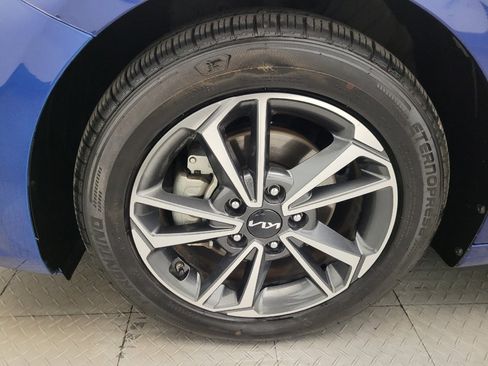 Used 2023 Kia Forte LXS w/ LXS Technology Package FWD image 31