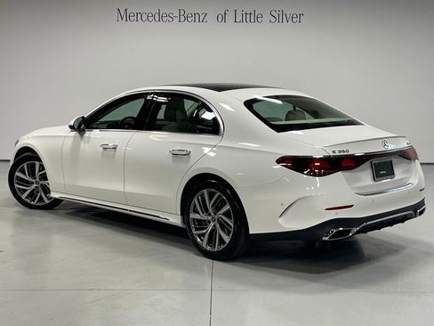 Used 2026 Mercedes-Benz E 350 4MATIC Sedan image 3