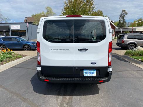 Used 2024 Ford Transit 250 Low Roof w/ Exterior Upgrade Package RWD image 4