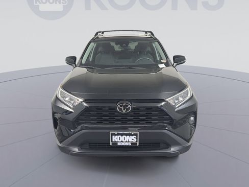 Used 2021 Toyota RAV4 XLE w/ Convenience Package image 11