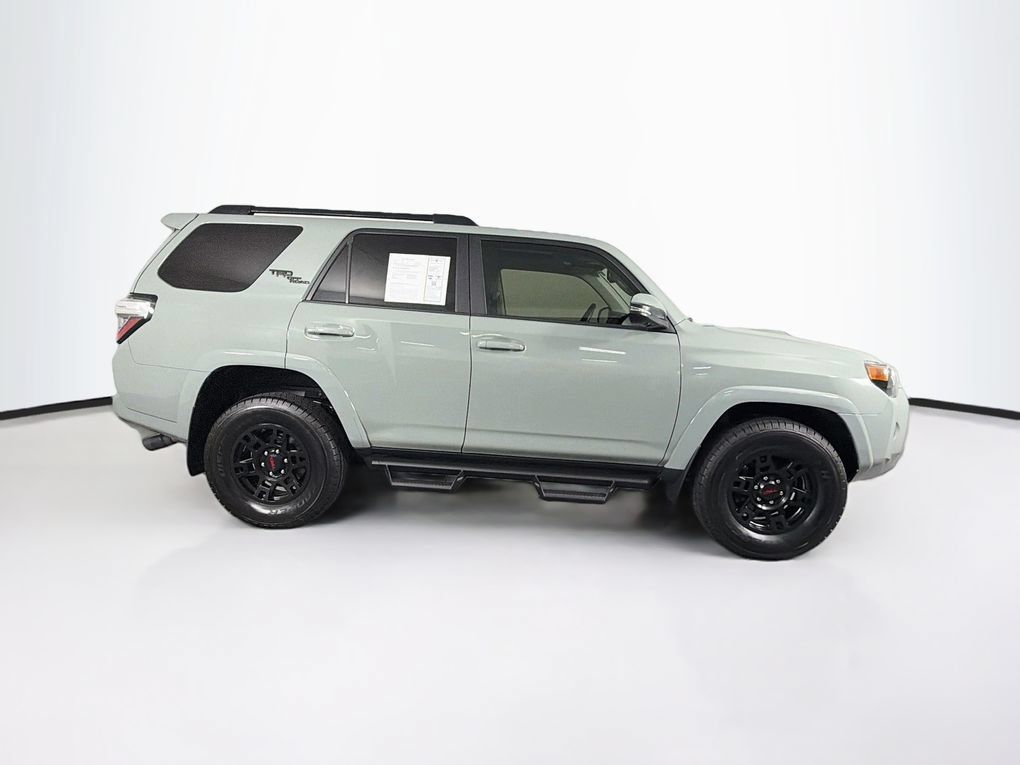 Used 2022 Toyota 4Runner TRD Off-Road Premium AWD/4WD image 11
