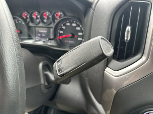 Used 2025 Chevrolet Silverado 1500 W/T image 19