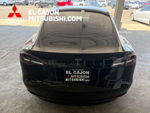 Used 2018 Tesla Model 3 Long Range RWD image 4