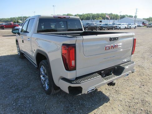 New 2026 GMC Sierra 1500 Denali AWD/4WD image 9