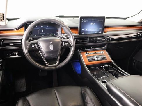 Used 2024 Lincoln Aviator Reserve image 2