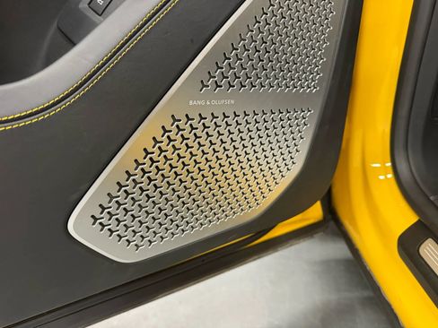 Used 2019 Lamborghini Urus image 44