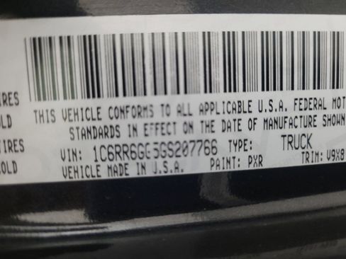 Used 2016 RAM 1500 Classic SLT image 33