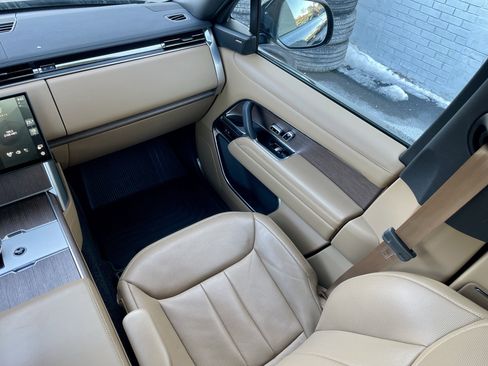 Used 2024 Land Rover Range Rover SE image 18
