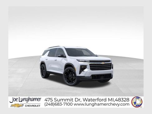New 2026 Chevrolet Traverse LT w/ LPO, Floor Liner Package FWD image 1