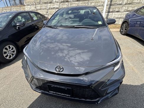 New 2026 Toyota Corolla SE image 2