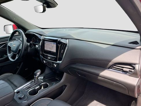Used 2023 Chevrolet Traverse Premier AWD/4WD image 32