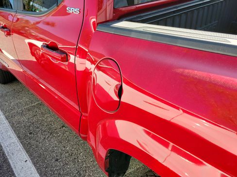 Used 2025 Toyota Tacoma SR5 image 24