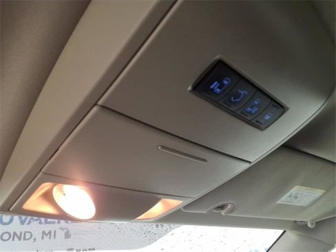 Used 2013 Dodge Grand Caravan SXT w/ Entertainment Group 1 image 26