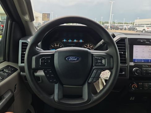 Used 2020 Ford F150 XLT w/ Equipment Group 301A Mid RWD image 16