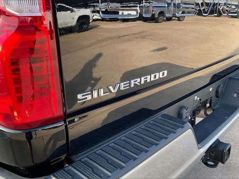 Used 2024 Chevrolet Silverado 2500 LT w/ Convenience Package AWD/4WD image 30