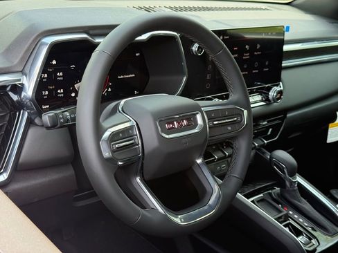 New 2026 GMC Canyon Elevation w/ Convenience Package image 17