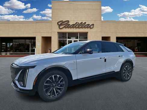 New 2026 Cadillac Lyriq Sport image 7