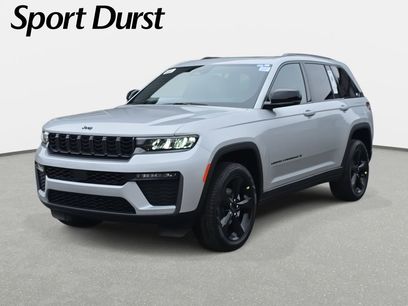 New 2026 Jeep Grand Cherokee Limited w/ Limited Altitude Package
