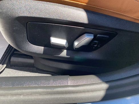 Used 2022 BMW 530i xDrive w/ Premium Package AWD/4WD image 16