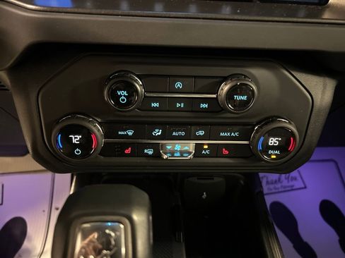 Used 2025 Ford Bronco Big Bend image 18