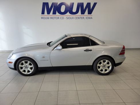 Used 1998 Mercedes-Benz SLK 230 image 1