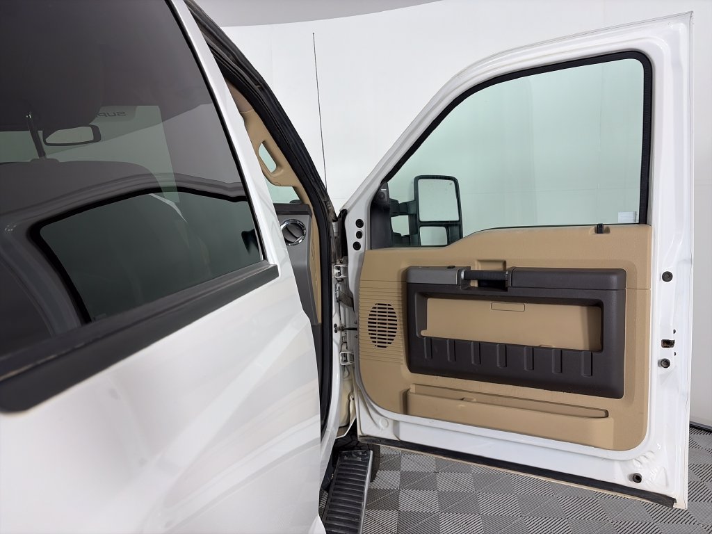 Used 2015 Ford F350 Lariat w/ Lariat Ultimate Package AWD/4WD image 30