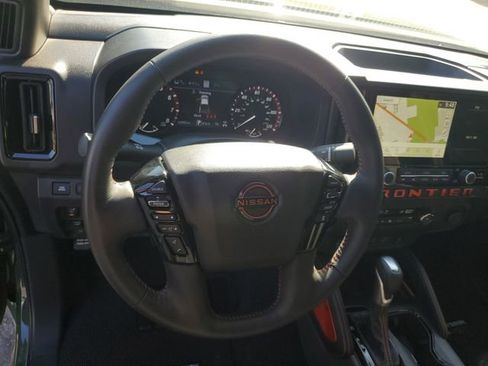 Certified 2025 Nissan Frontier PRO-4X w/ Pro Premium Package AWD/4WD image 18