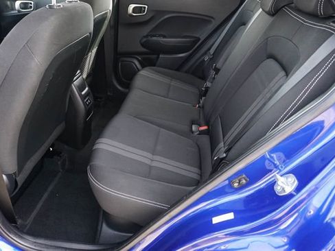 Used 2025 Hyundai Venue SEL FWD image 10