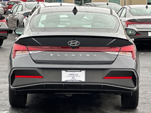 New 2026 Hyundai Elantra Sport image 5