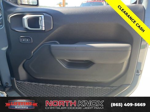 New 2025 Jeep Wrangler Unlimited Sport image 29