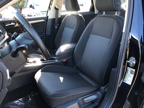 Used 2024 Volkswagen Jetta S image 31