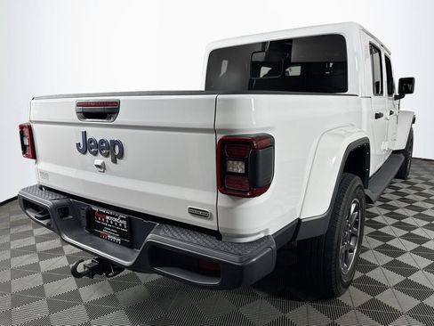 Used 2023 Jeep Gladiator Overland w/ LED Lighting Group AWD/4WD image 7