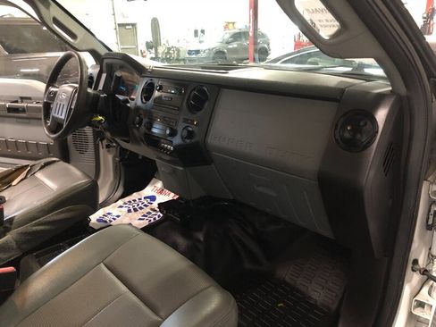 Used 2013 Ford F250 XL w/ PWR Equipment Group image 17