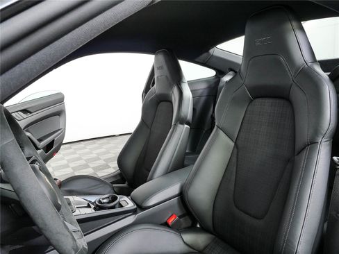 Certified 2026 Porsche 911 Carrera RWD image 5