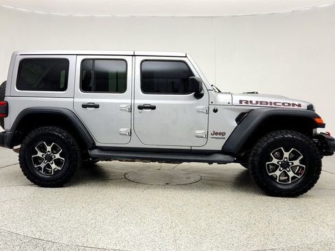 Used 2018 Jeep Wrangler Unlimited Rubicon AWD/4WD image 4