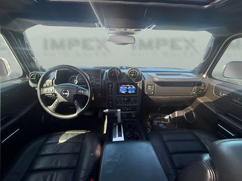 Used 2005 HUMMER H2 SUT w/ Preferred Equipment Group AWD/4WD image 14