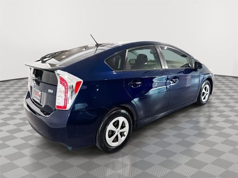 Used 2014 Toyota Prius Four FWD image 36