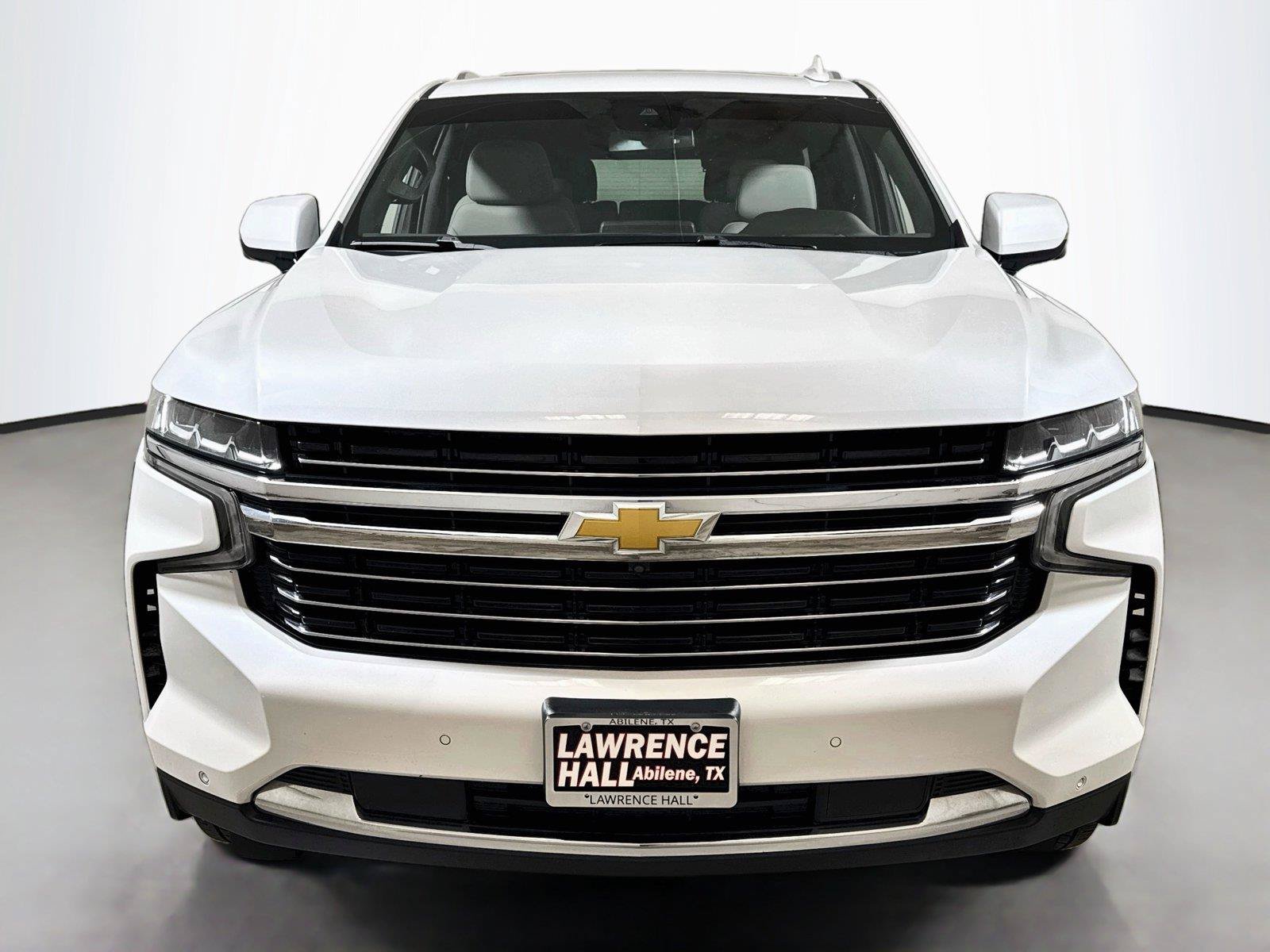 Used 2023 Chevrolet Tahoe LT w/ Luxury Package AWD/4WD image 2