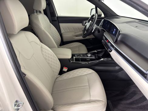 Used 2025 Kia Sorento SX Prestige image 20